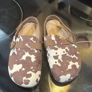 Old Navy Kids Brown and Cream Slippers